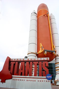 Der Komplex um das Space Shuttle Atlantis gehört zu den Höhepunkten und enthält die unterhaltsame Shuttle Launch Experience.